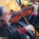 2013-11-17 (238) violino Maria Caruso libro Vent’anni e non sentirli
