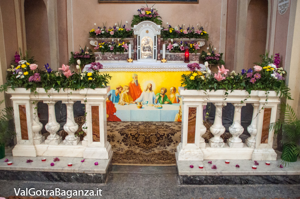 Altare Della Reposizione Sepolcro Chiesa Di San Rocco Borgo Val Di Taro Parma Pasqua 17 Valgotrabaganza Immagini Natura E Parole Blog